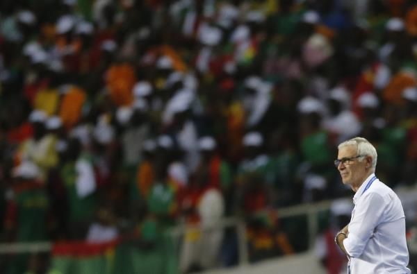 الإجازة تمنع كوبر من لقاء ميسي في مصر