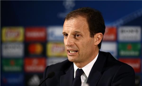 أليجري خلال المؤتمر الصحفي