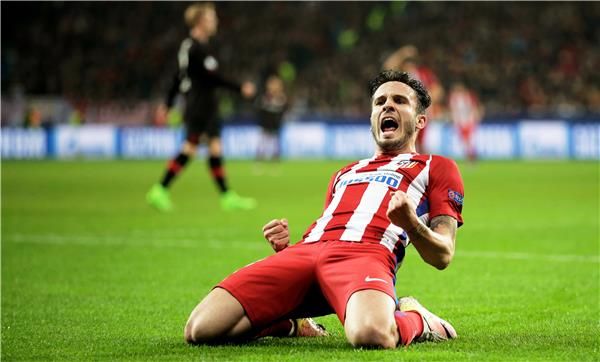 فرحة ساؤول نيجويز بالهدف