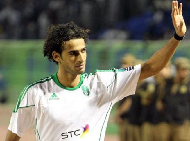  عماد الحوسني 