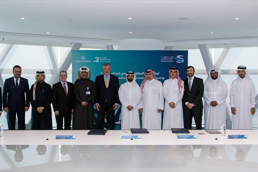ممثلو شركتي هندسة الجابر القطرية وتكفن التركية