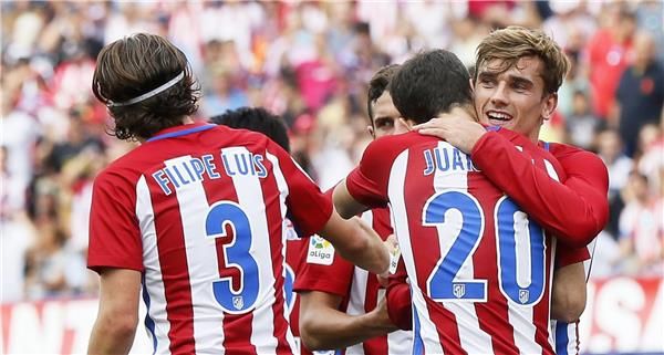 برشلونة يفكر في نجم أتلتيكو مدريد