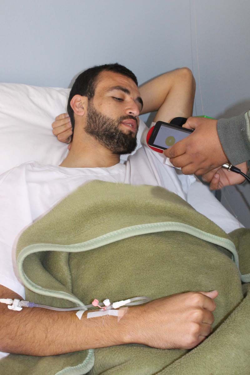 حمدي النقاز بعد إجراء العملية 