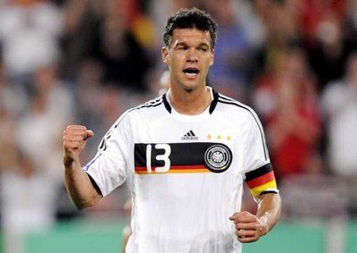 قائد المنتخب الألماني مايكل بالاك