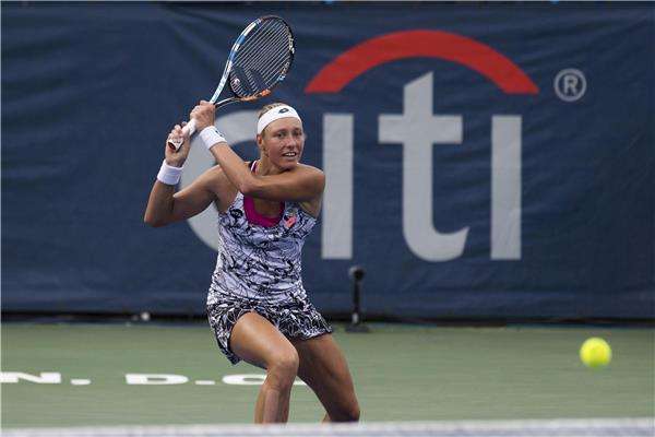 يانينا فيكماير