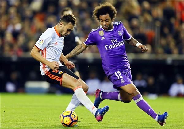 جانب من مباراة ريال مدريد وفالنسيا