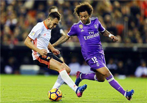 جانب من مباراة ريال مدريد وفالنسيا