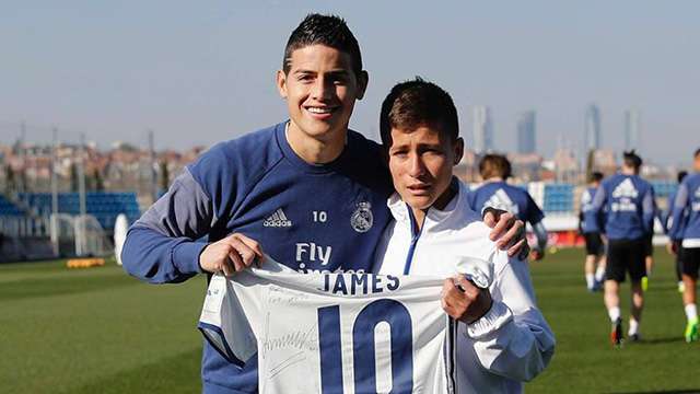 يوهان مع خاميس رودريجيز