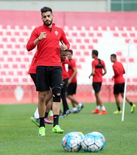 جانب من تدريبات الأهلي