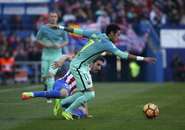 برشلونة تخطى عقبة أتلتيكو مدريد
