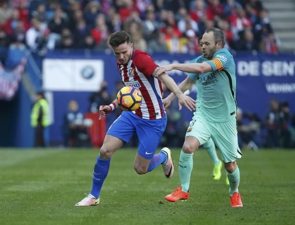 إنييستا خرج مستبدلا في لقاء أتلتيكو مدريد