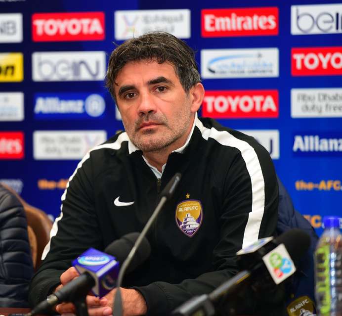 زوران ماميتش خلال المؤتمر الصحفي