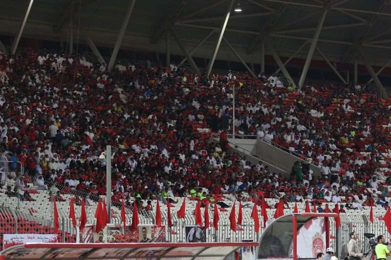 صورة أرشيفية لجماهير المحرق