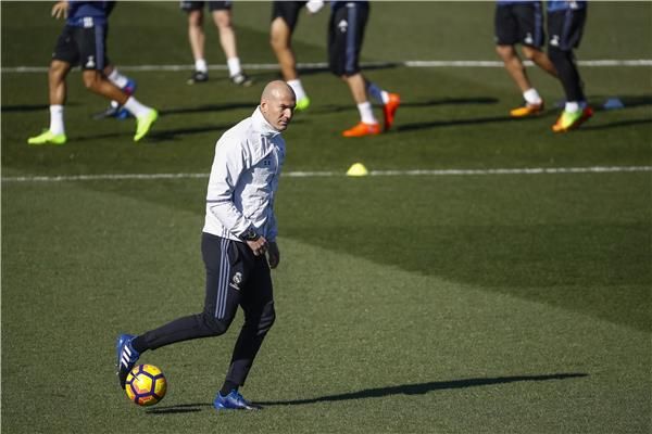 ريال مدريد حافظ على صدارة الليجا بالفوز على فياريال