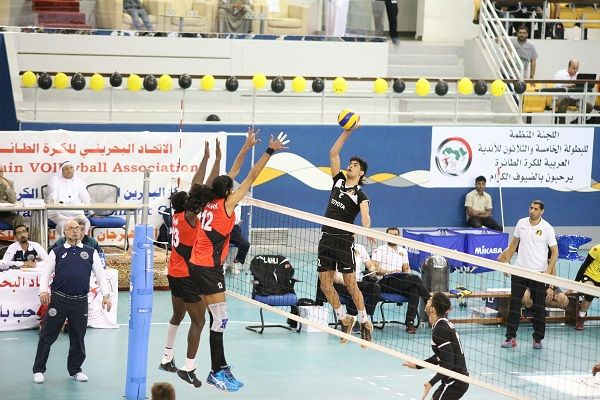 الأهلي البحريني يهزم الريان في البطولة العربية للطائرة