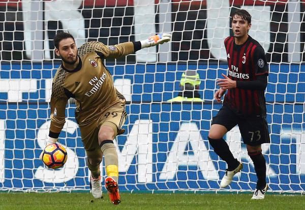 جيانلويجي دوناروما "العملاق الصغير"