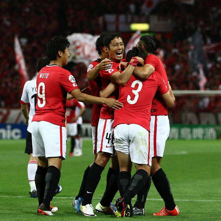 فرحة لاعبي أوراوا