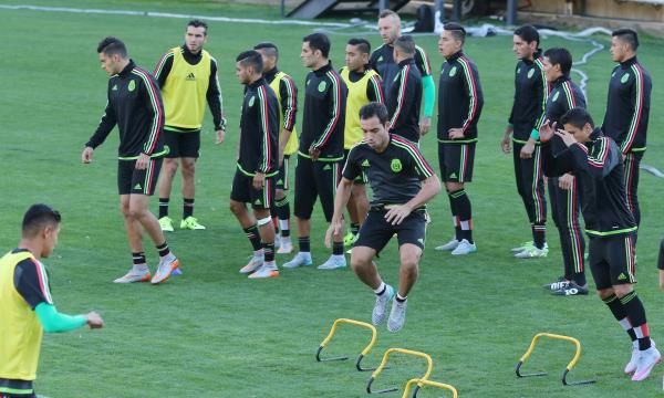 استعدادات المنتخب المكسيكي (أرشيفية)