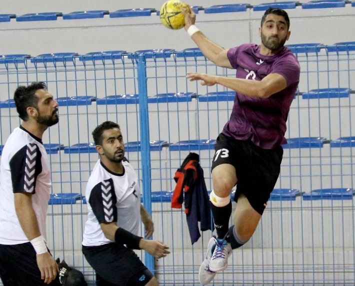 يد باربار تتجاوز توبلي بسهولة