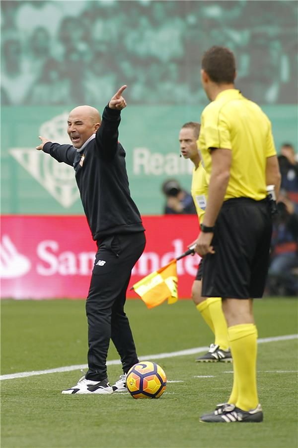 سامباولي يحذر من قوة المنافس