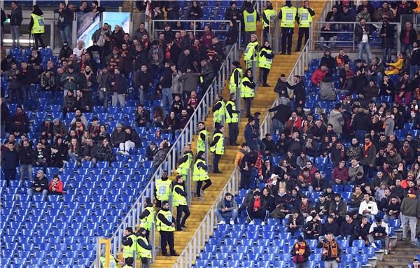 جماهير اللقاء