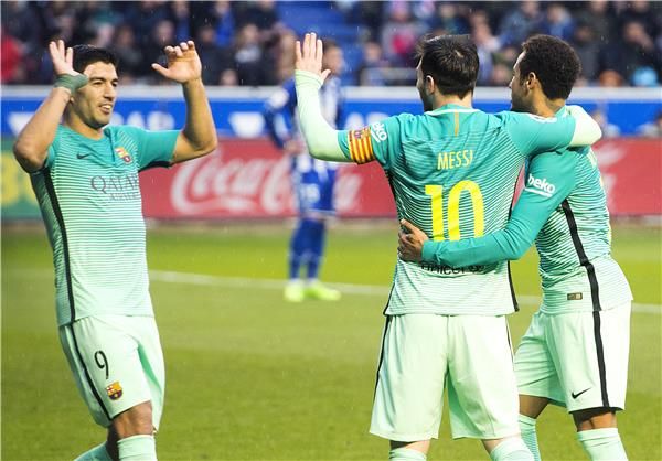 ثلاثي برشلونة الهجومي