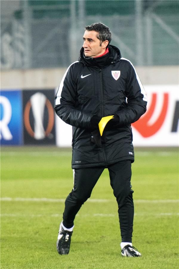 فالفيردي يعلق على التكهنات