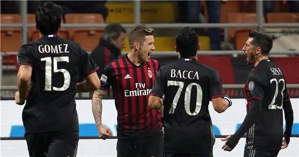 لاعبو ميلان