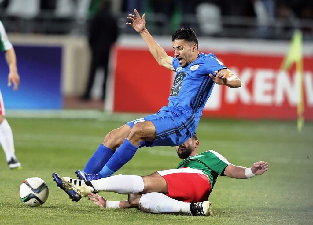 جانب من لقاء الوحدات والرمثا