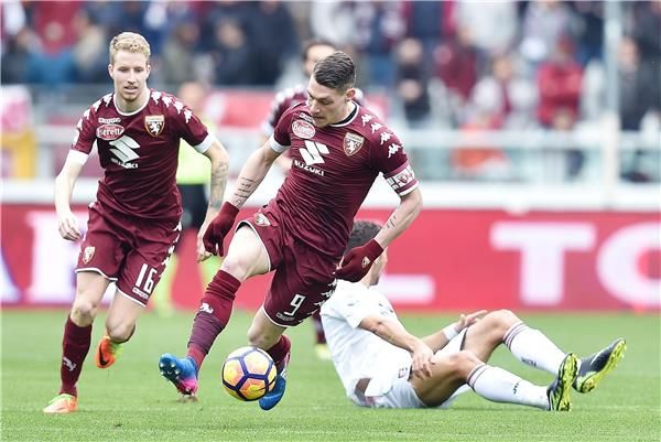 بيلوتي يواصل التألق