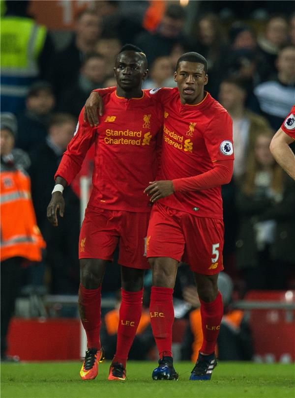 جيورجينيو فاينالدوم مع زميله ساديو ماني