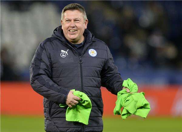 شكسبير يعيد الحياة لحامل اللقب