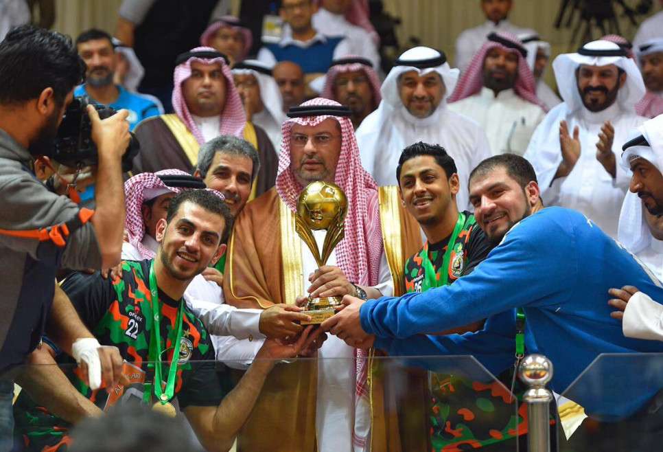 جانب من تتويج النور