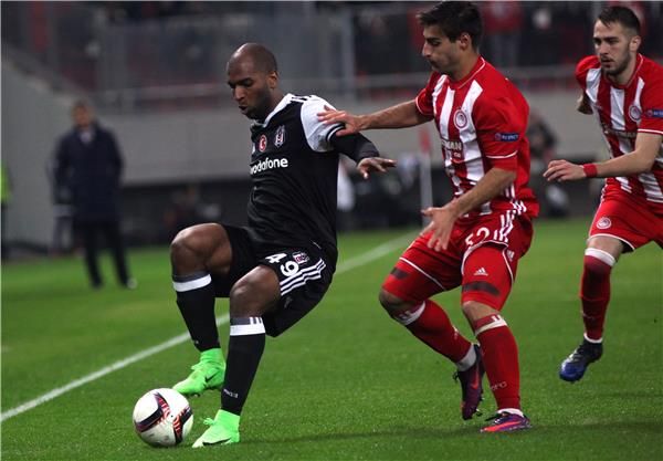 من لقاء بشكتاش و اولمبياكوس