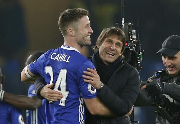 كاهيل يشيد بفكر كونتي