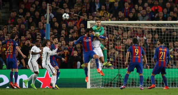 كيفين تراب في مباراة برشلونة