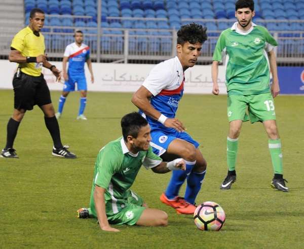 جانب من إحدى مباريات الدوري البحريني