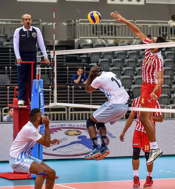 طائرة السلام العماني تتجاوز الهلال السعودي