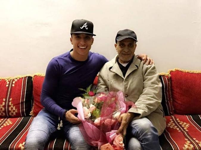 أحمد خليل مع النجم السابق لمنتخب تونس المنصف وادة