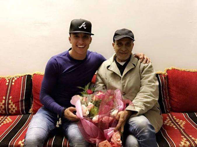 أحمد خليل مع النجم السابق لمنتخب تونس المنصف وادة