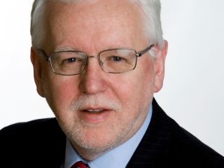 رالف توبينغ رئيس الدوري الإسكتلندي الممتاز