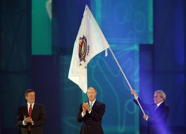 لويس كاستانيادا يمينا