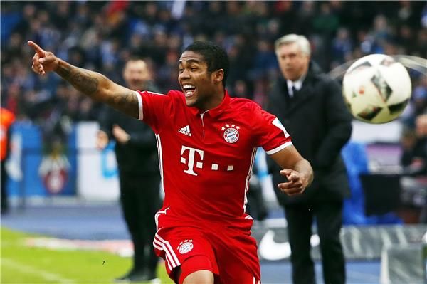 دوجلاس كوستا