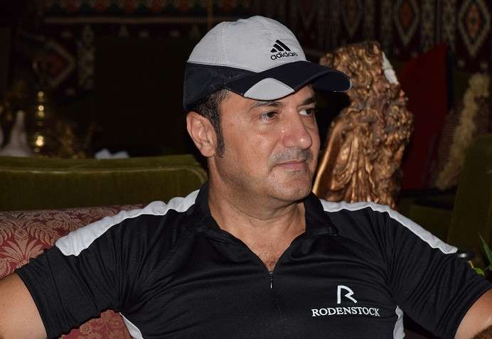 أسامة عبد الله