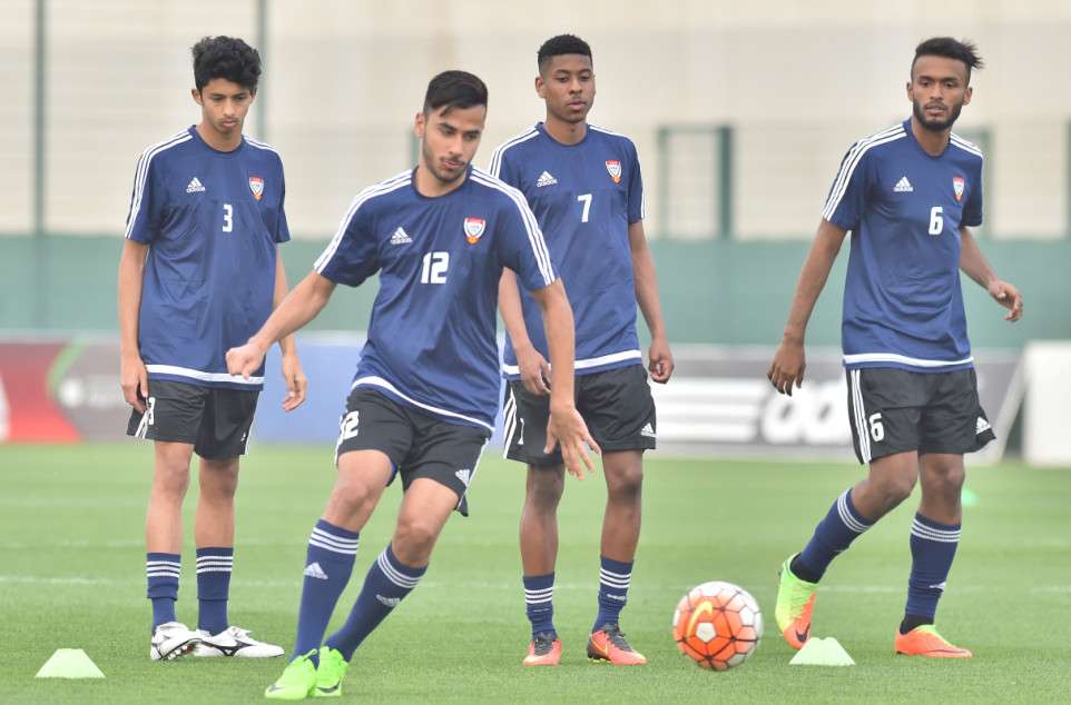 جانب من تدريبات منتخب الإمارات الأولمبي