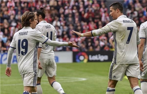 كريستيانو رونالدو ومودريتش