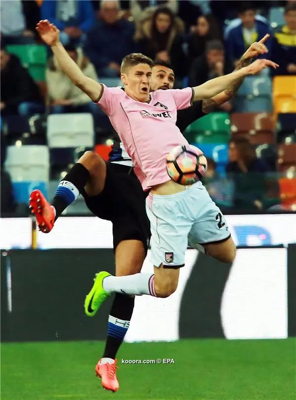 ?i=epa%2fsoccer%2f2017-03%2f2017-03-19%2f2017-03-19-05858461_epa