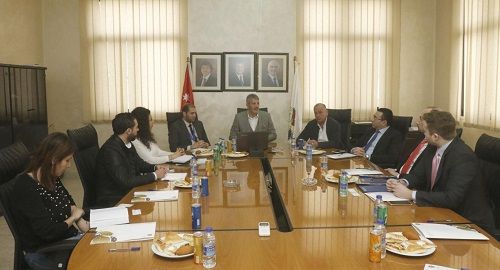 من الاجتماع