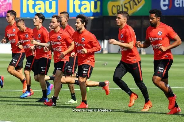 ?i=reuters%2f2017-03-20%2f2017-03-20t152648z_1294717702_rc1f0bcc3040_rtrmadp_3_soccer-worldcup-chl-training_reuters