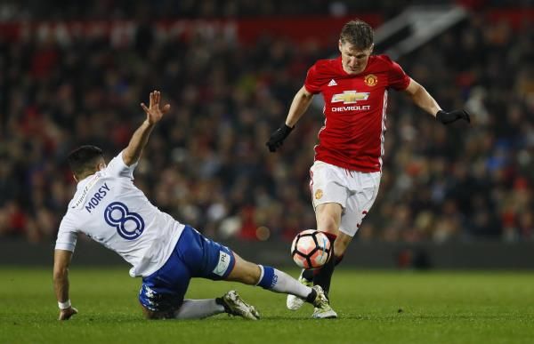 باستيان شفاينشتايجر